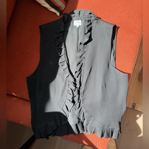 Vintage Armani top. Size M - Picture 2 of 6